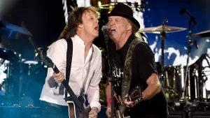 Paul Mccartney Neil Young 2016 Web