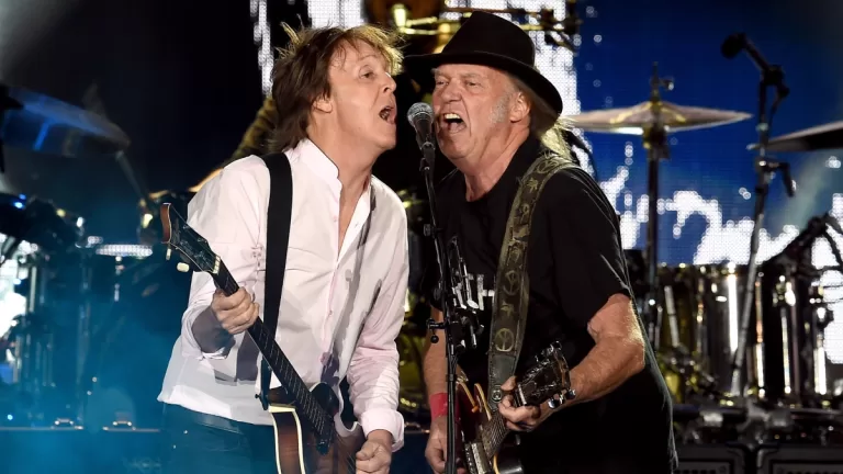Paul Mccartney Neil Young 2016 Web