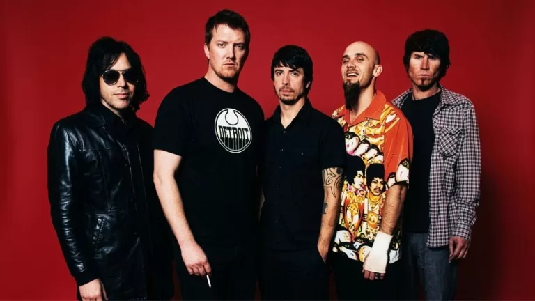 Queens Of The Stone Age 2002 Alta Web