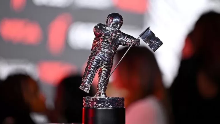 Vma Estatuilla Rock Web