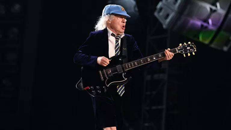 Angus Young Acdc
