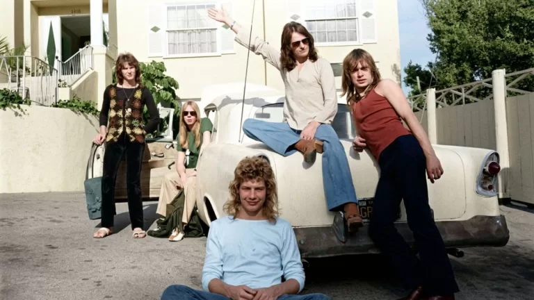 Yes 1972 Color Web